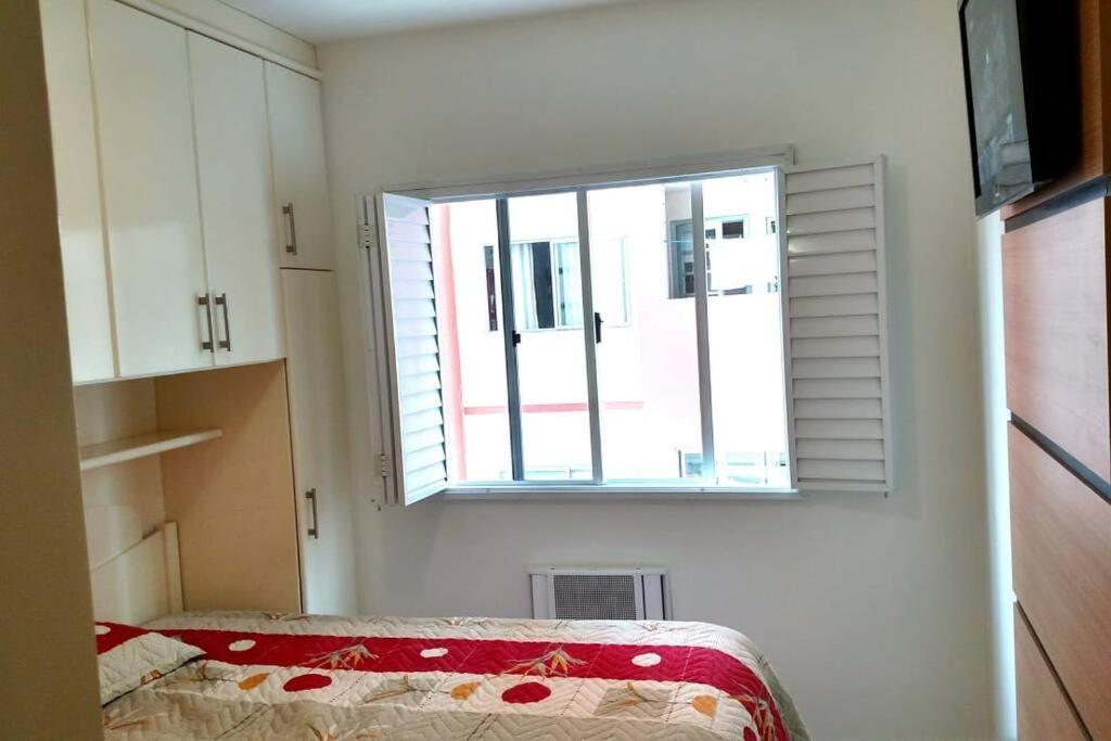 Lindo Apto Com Otima Localizacao Apartamento *