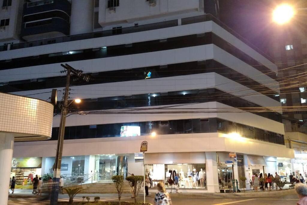 Lindo Apto Com Otima Localizacao Balneario Camboriu